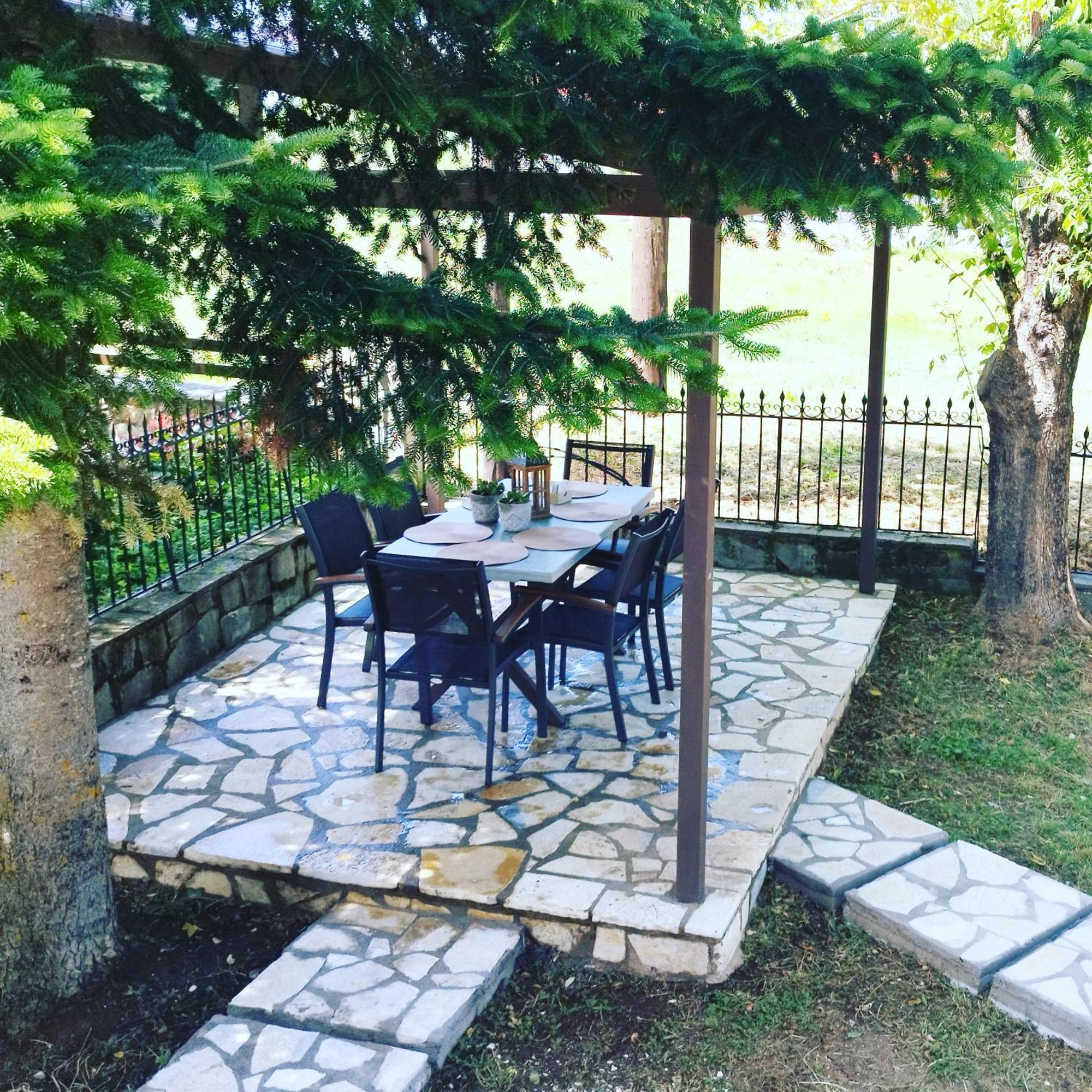 Cosy Lake House, Μια Ανάσα Πριν Τη Λίμνη Kalívia Esterno foto